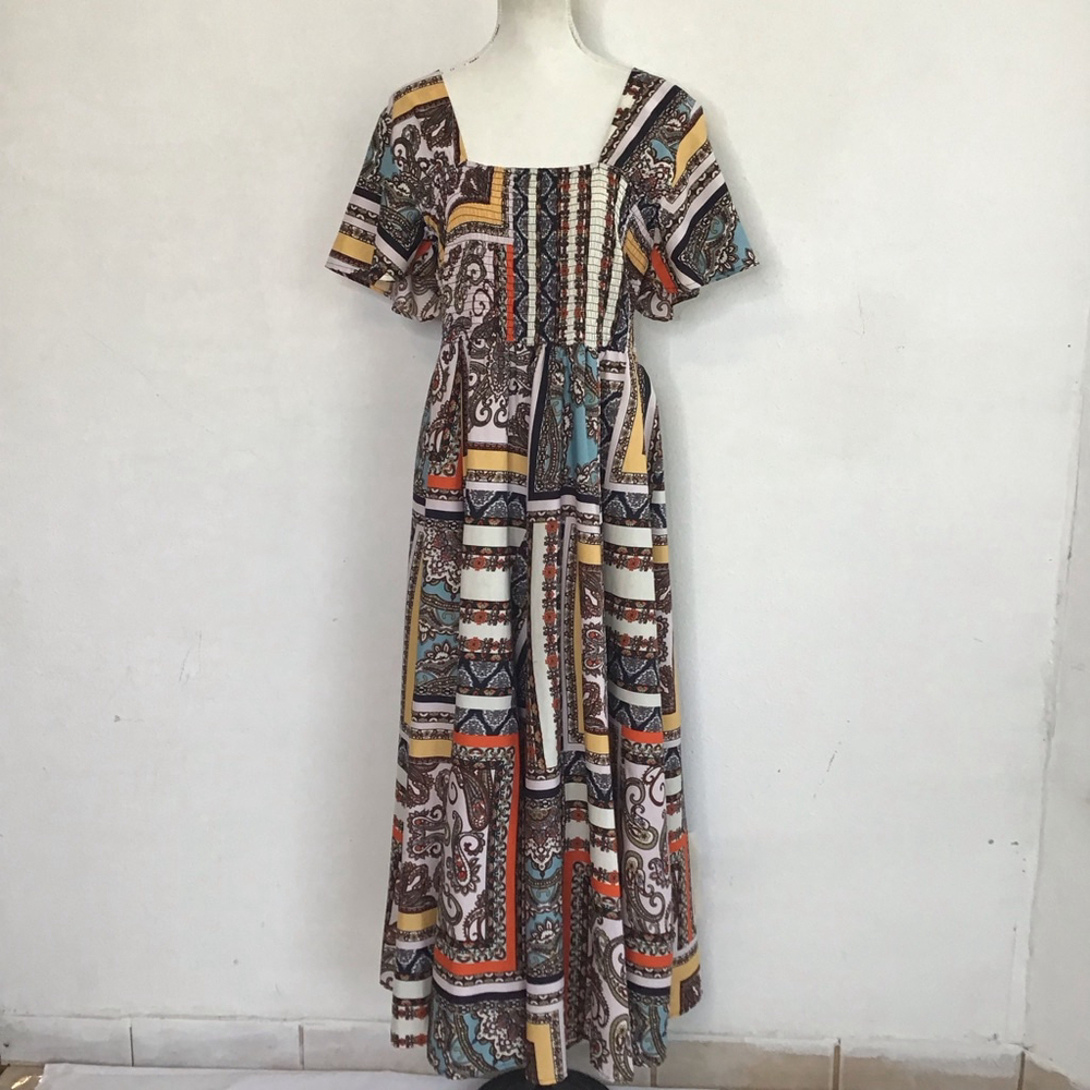 EST. 1946 Women Plus XL Multi-color Paisley Astray Maxi Dress